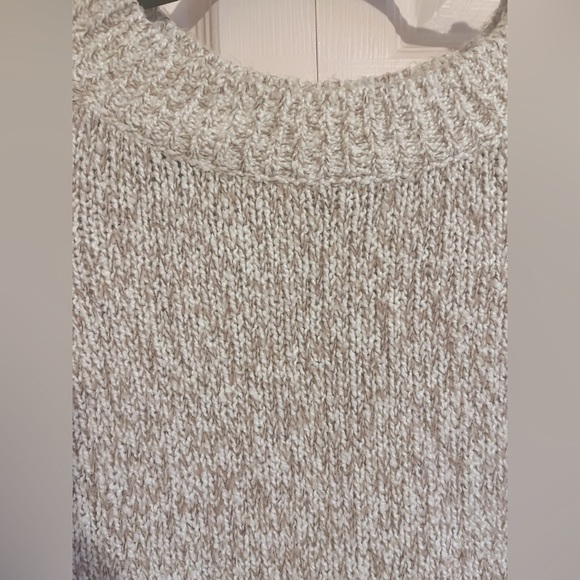 LOFT Women’s Small Crew Neck Knit Sweater, Long Sleeve. White and Nude. Cozy! - Picture 2 of 4